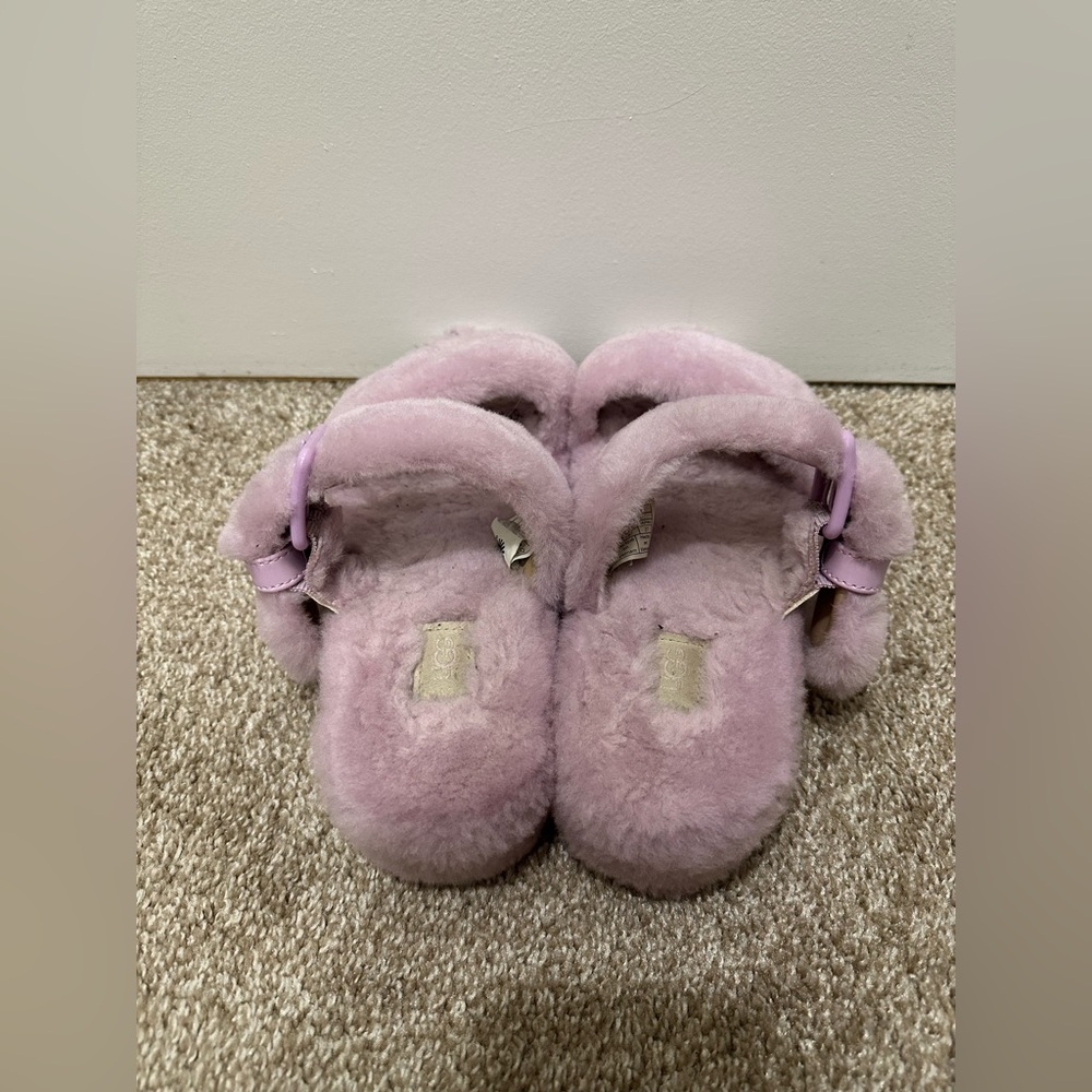 Ugg Slippers - Picture 4 of 4